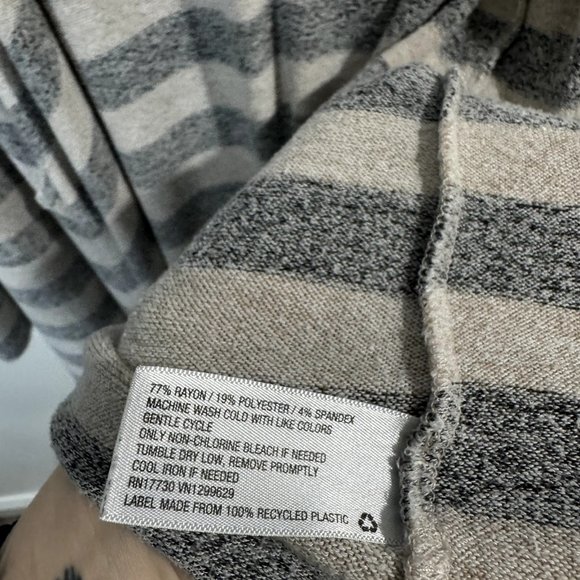 Knox Rose Cardigan Sweater Size Small S White Gray Striped French Terry - Picture 7 of 9